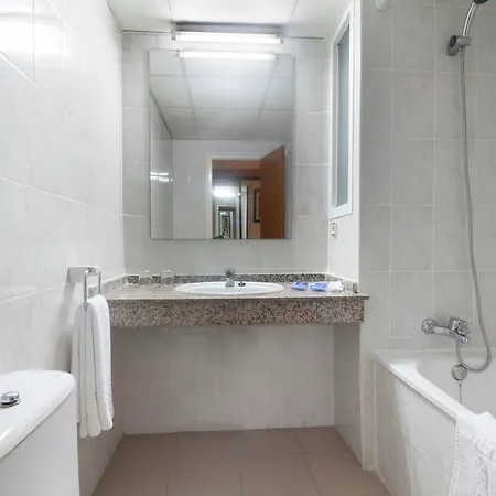 Otel Angeles 4*