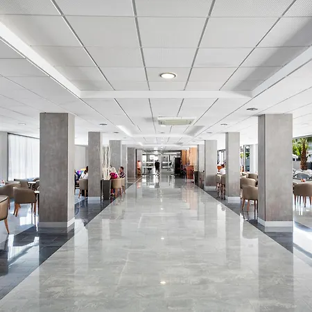 Otel Angeles 4*